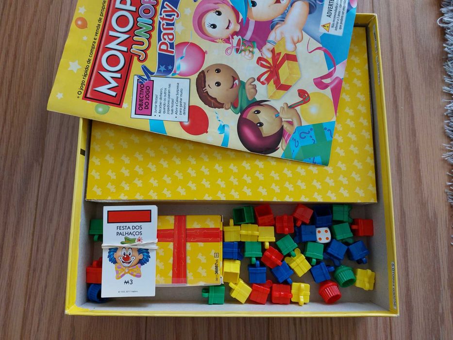 Jogo Monopoly Junior Party429647116245422081