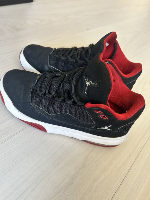 Buty JORDAN chłopięce rozm 37,5