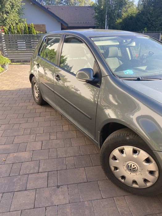 Sprzedam voldzwagena golfa benzyna + gaz
