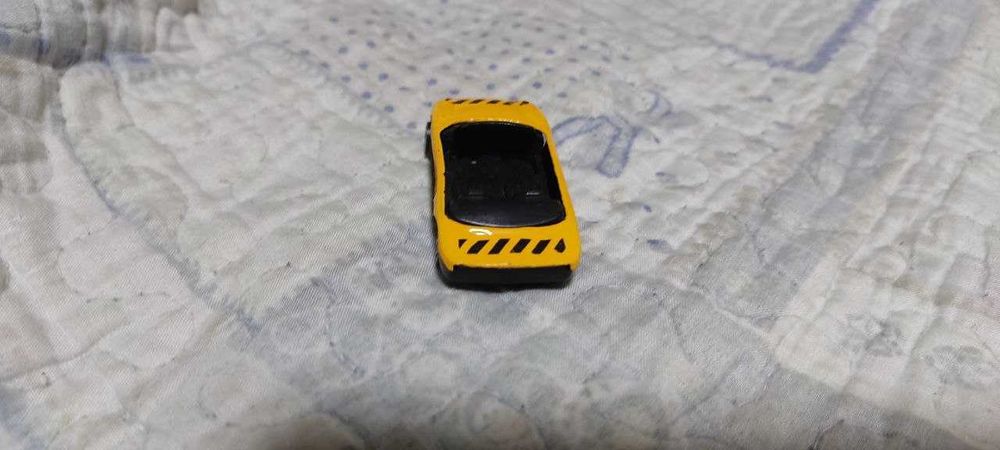 Машинка Hot Wheels Nissan Skyline GT-R (BCNR33) 2019 Базовая див інші
