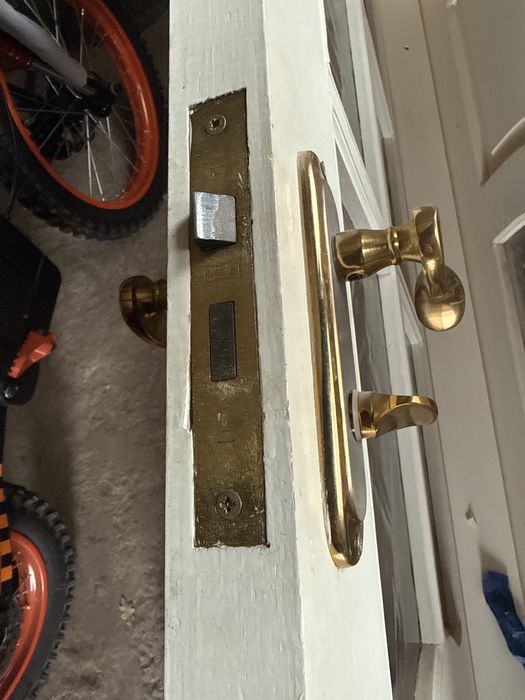 Продам міжкімнатні двері