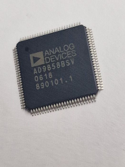 #816   Syntezer AD9858BSV