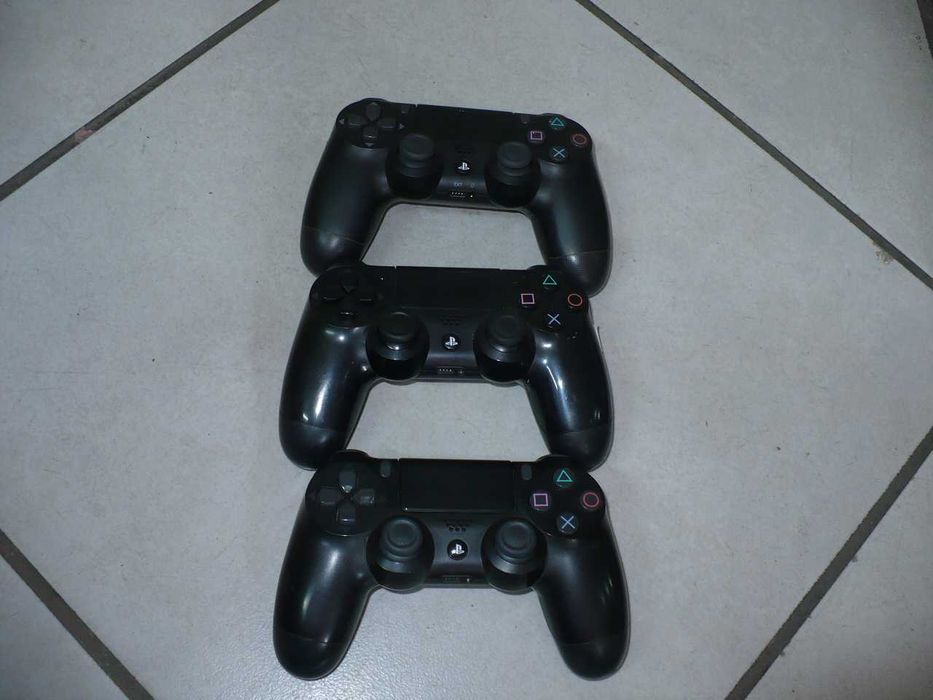 Pad do Ps4 oryginalne sprawdzone.