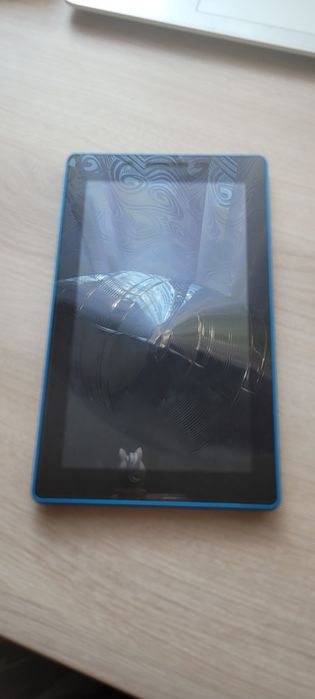 Tablet lenovo TB3-710F