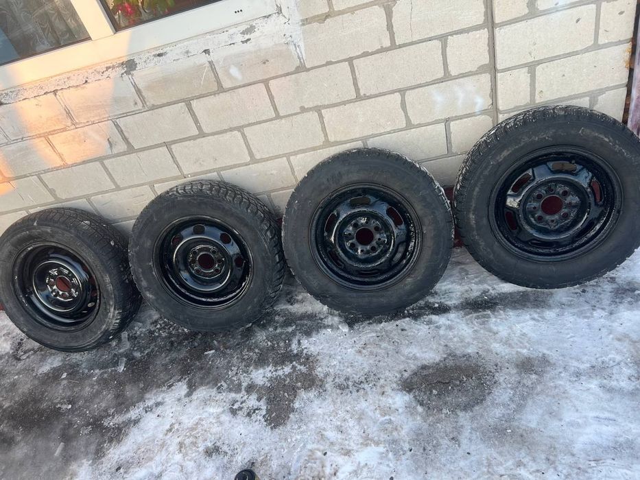 Продам резину з дисками  R13