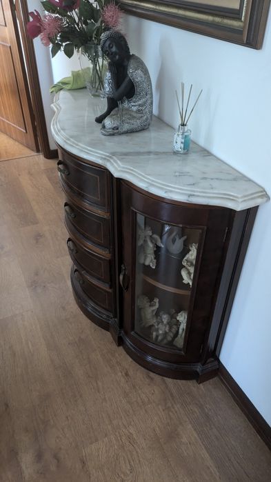 Movel de entrada em madeira e mármore
