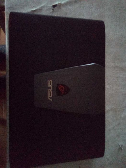 Portátil gaming asus rog com extras