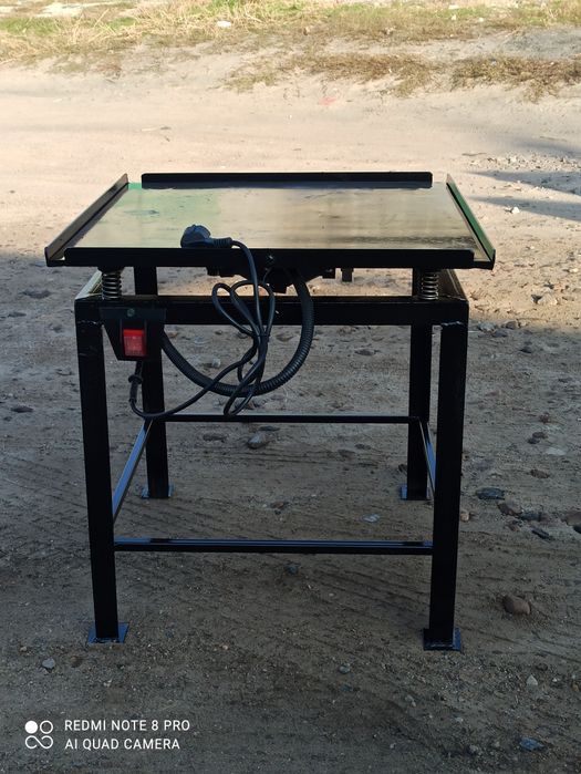 Вибростол 550*550.