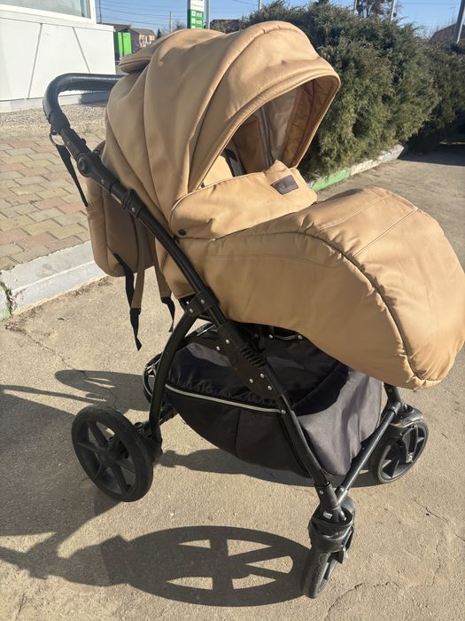 Продам коляску в добром стани