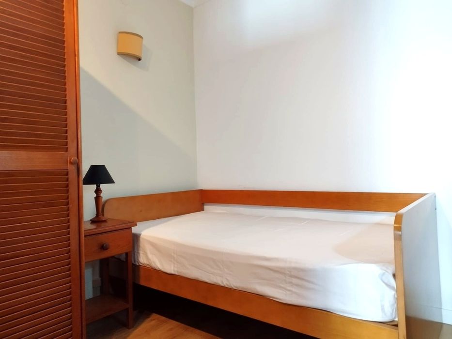 Quarto próximo do Marquês (Porto)- Estudantes com Despesas  incluídas