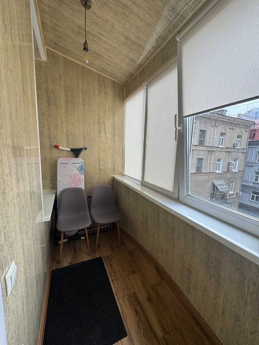 ЗДАЄМО в оренду комфортну 2 кімнатну квартиру в центрі Бесарабська площа, 5а, є ліфт, м Хрешатик !!
