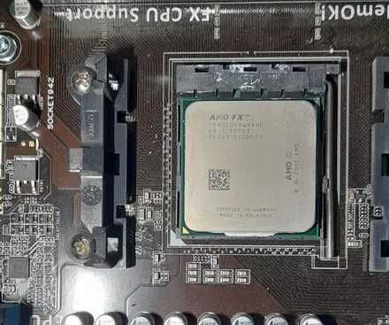 Płyta główna Asus M5A97 R2.0 AM3+ ATX z procesorem AMD FX-8320