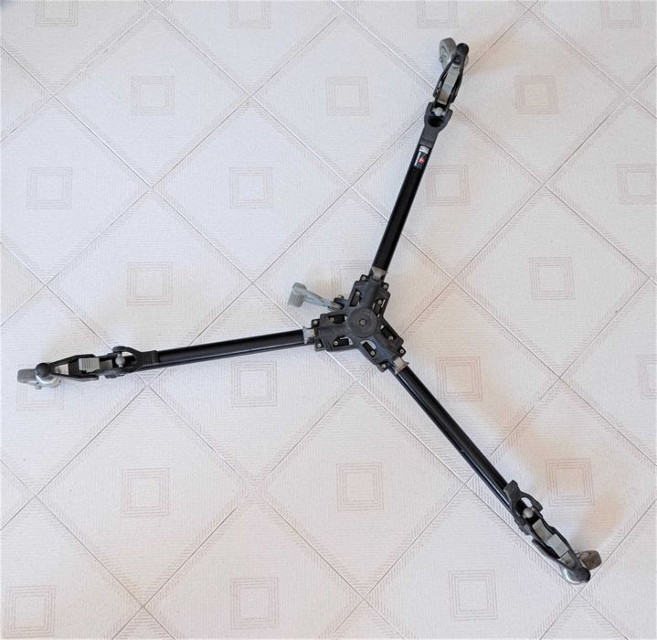 Tripé Manfrotto 510 + Base 181B Folding Auto Dolly + 1 Base OFERTA