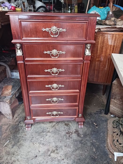 Móvel camiseiro  6 g