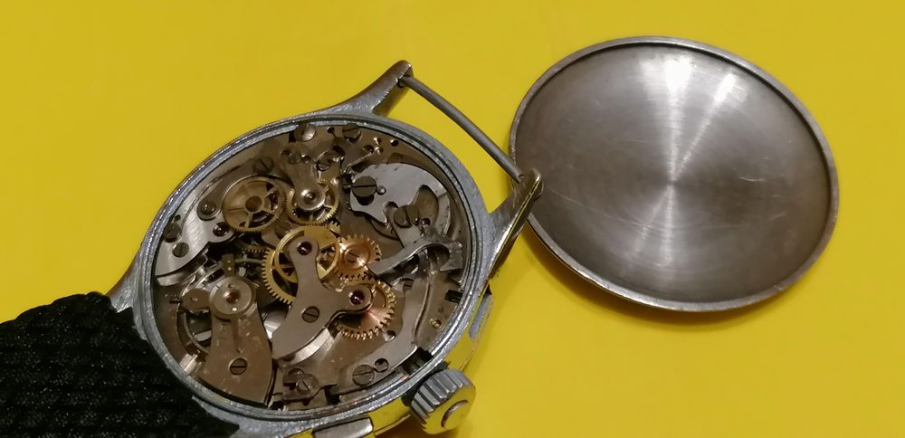 Relógio antigo cronografo Argus anos 40 para restauro