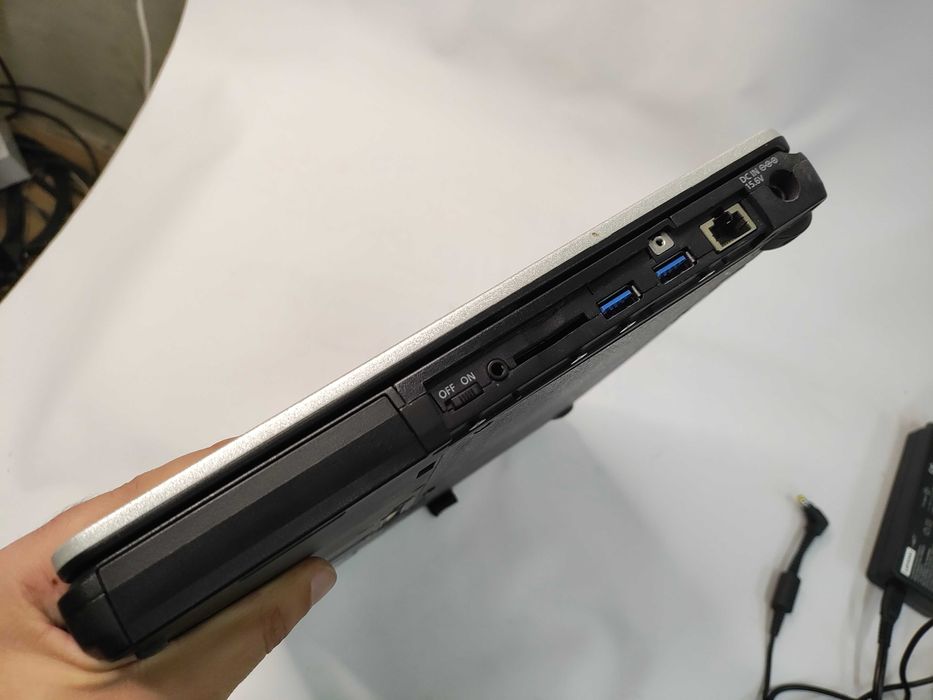 Захищений сенсорний ноутбук Panasonic Toughbook CF-54 MK2 14"/8/256