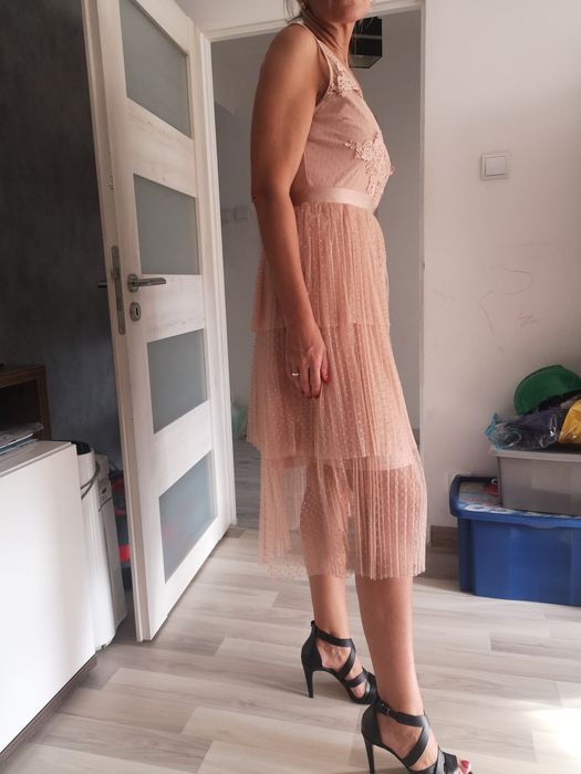 Nowa sukienka wieczorowa, midi, pudrowy róż, M/L, wesele, chrzciny