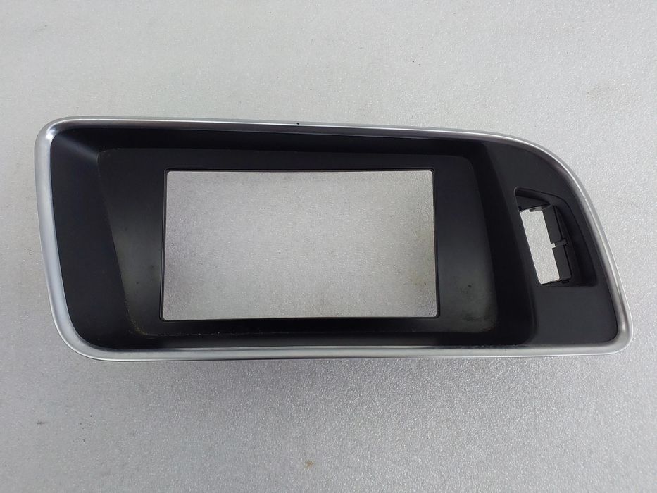 Plástico genérico AUDI Q5 (8R)