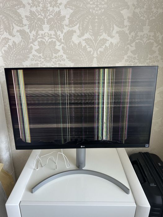 Монитор  27"  4k  LG 27ul650-w