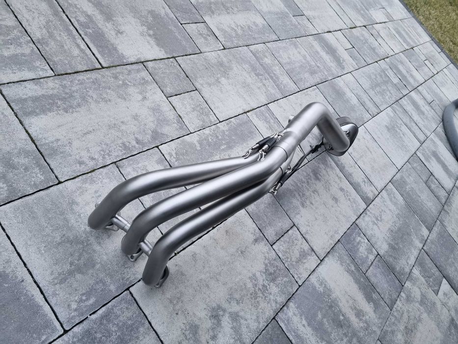 Yamaha MT09 MT-09 MT 09 Tłumik Kolektory Wydech Akrapovic 2021-23