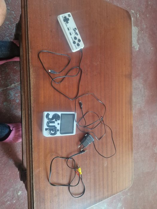Consola Sup Game Box para Peças / Com Defeito + Acessórios
