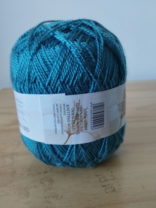 2 novelos de lã para tricot azul turquesa