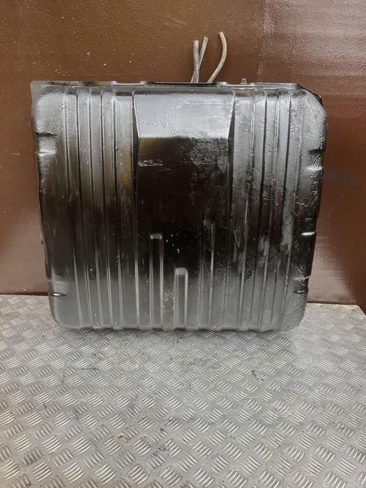 Крайслер Chrysler Voyager год 93 бак бензобак