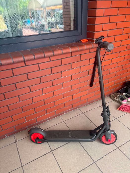Hulajnoga elektryczna Ninebot Zing C15E dla dzieci