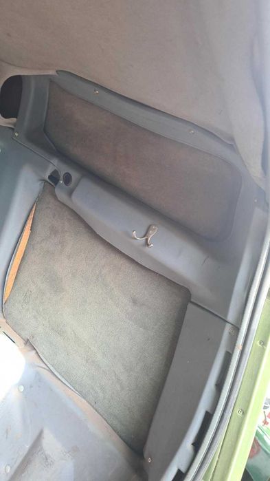 Land Rover Discovery 200 cubby box 150€