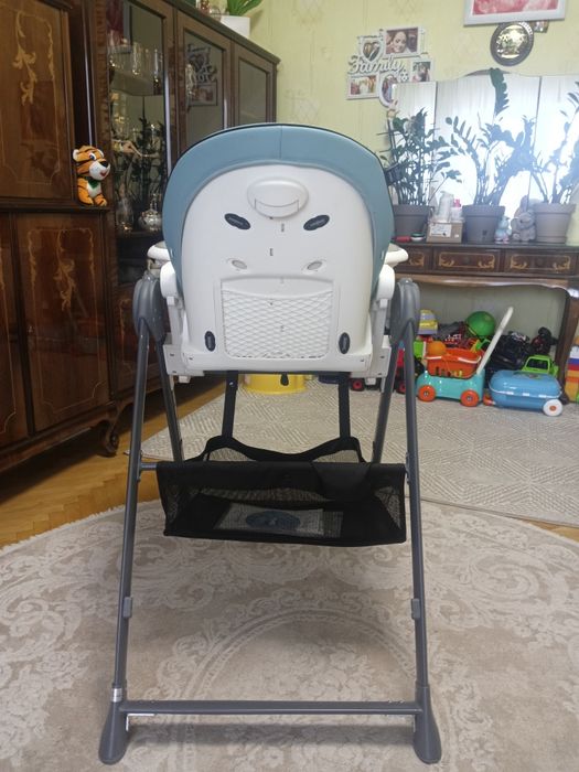 Продам дит.столик для харчування Baby design Penne