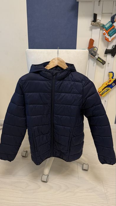 Демисезонная куртка на 10-11 лет