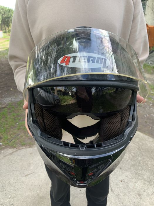 Três Capacetes Mota