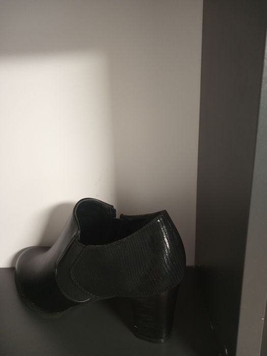 Buty damskie botki