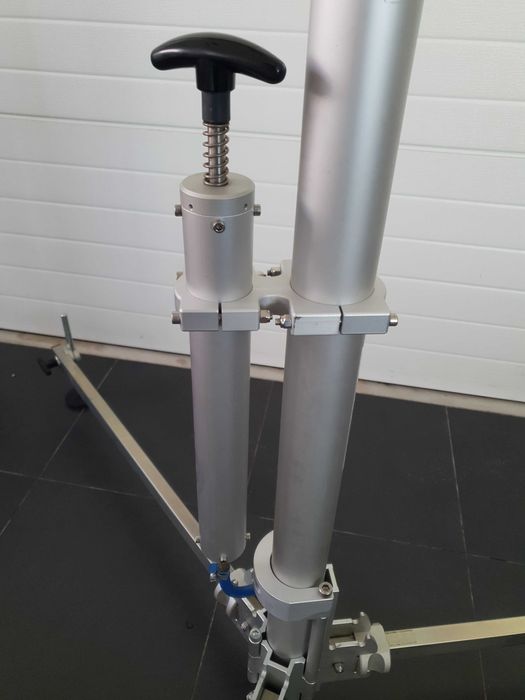 Mastro / Tripé telescópico com bomba pneumática (NOVO)