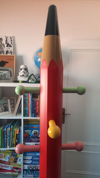 Cabide / Bengaleiro de pé Infantil