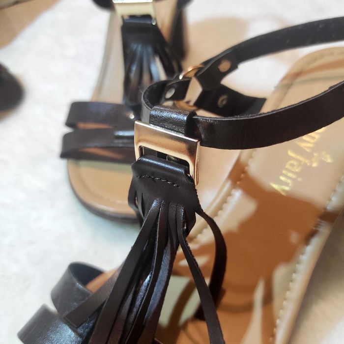 Sandałki z frędzlami - Jenny Fairy, rozm. 36