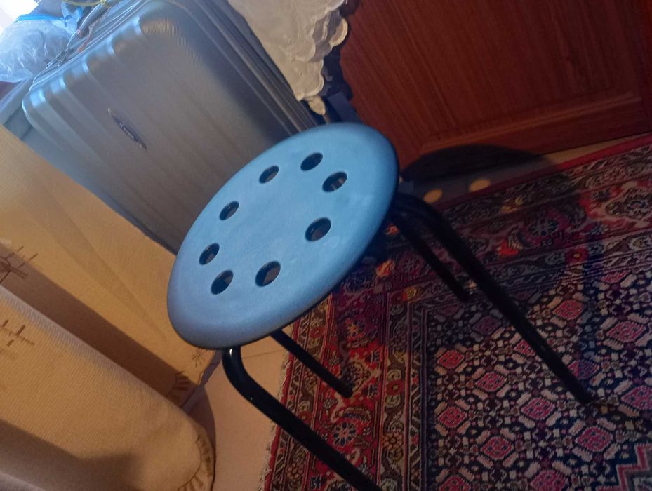 Banco preto IKEA