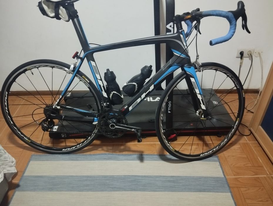 Bicicleta BH G6 Campagnolo 11