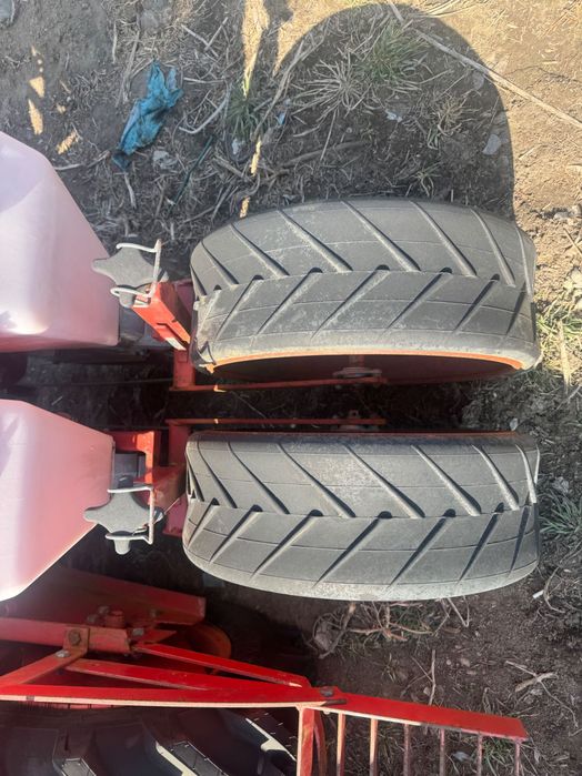 Продам сівалку для посіву кукурудзи та соняшника