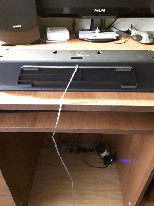 PHILIPS  cs3565 центральна колонка 4 om  системи 5,1.