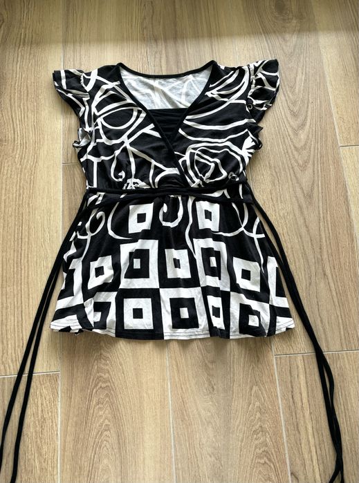 Bluzka letnia z ozdobnym wiazaniem M-L