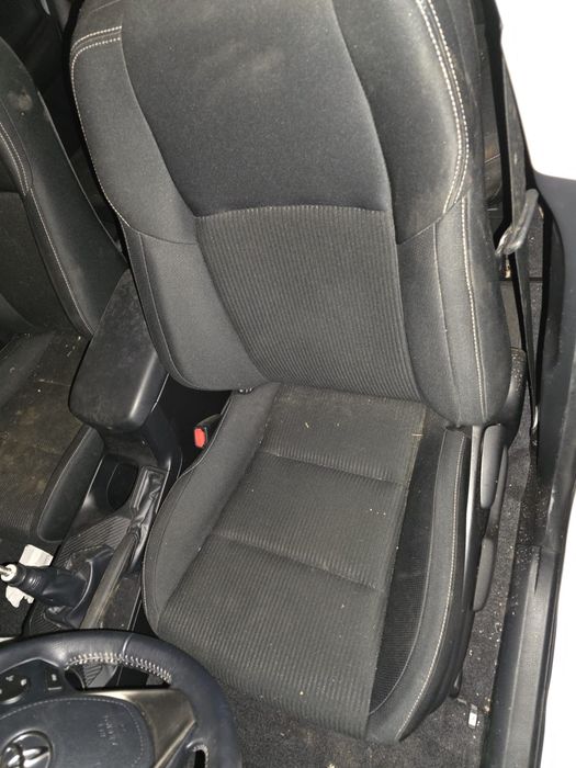 Para pecas Toyota RAV4 lV(_A4_) 2014 diesel