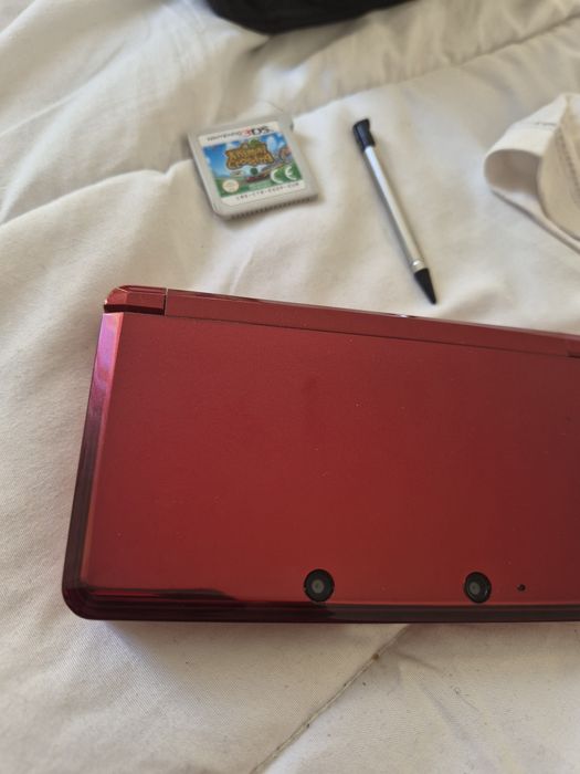 Nintendo 3DS Vermelha modificada