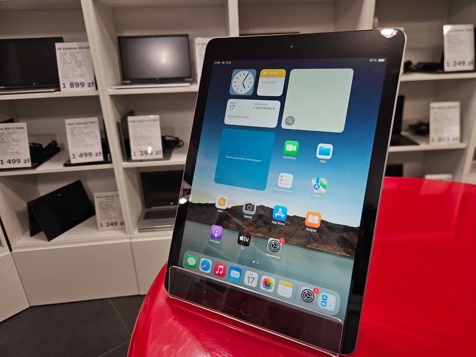 Tablet Apple iPad A1954 G6 9,7" iOS 17.7 128GB Bateria 6h SIM LTE Faktura 23% VAT Gwarancja 6 Miesięcy PoFirmowe.pl
