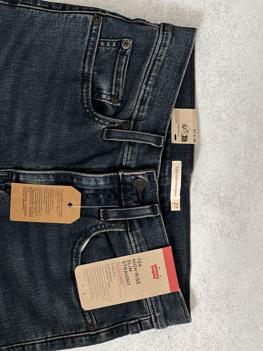 Джинси Levis