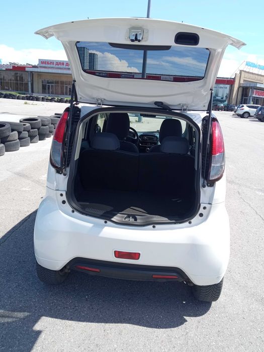 Peugeot ion 2016