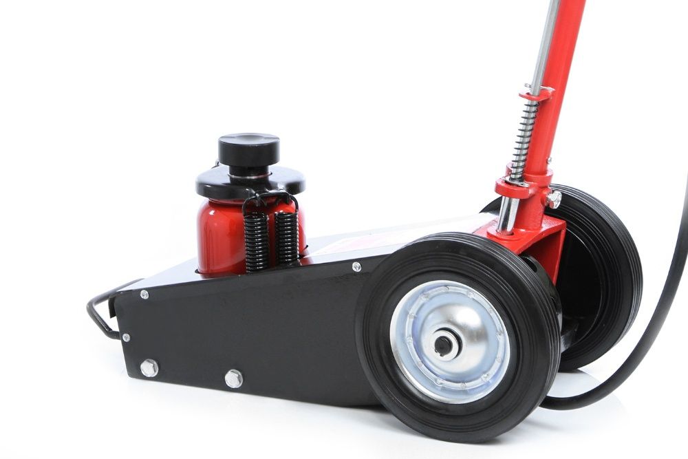 Пневмо гидравлический домкрат 22 Т подкатной + шланг