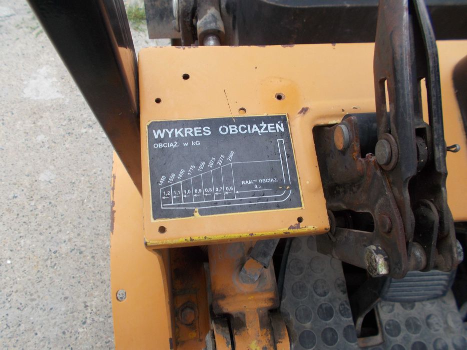Wózek widłowy LPG HALLA HLF 25 Continental TM 27