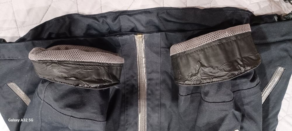 Kurtka, sztormiak Helly Hansen.