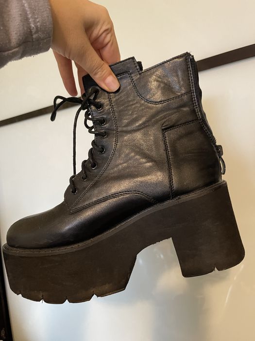 Ботінки. Сапожки. Шкіра. Стиль, Баленсіяга